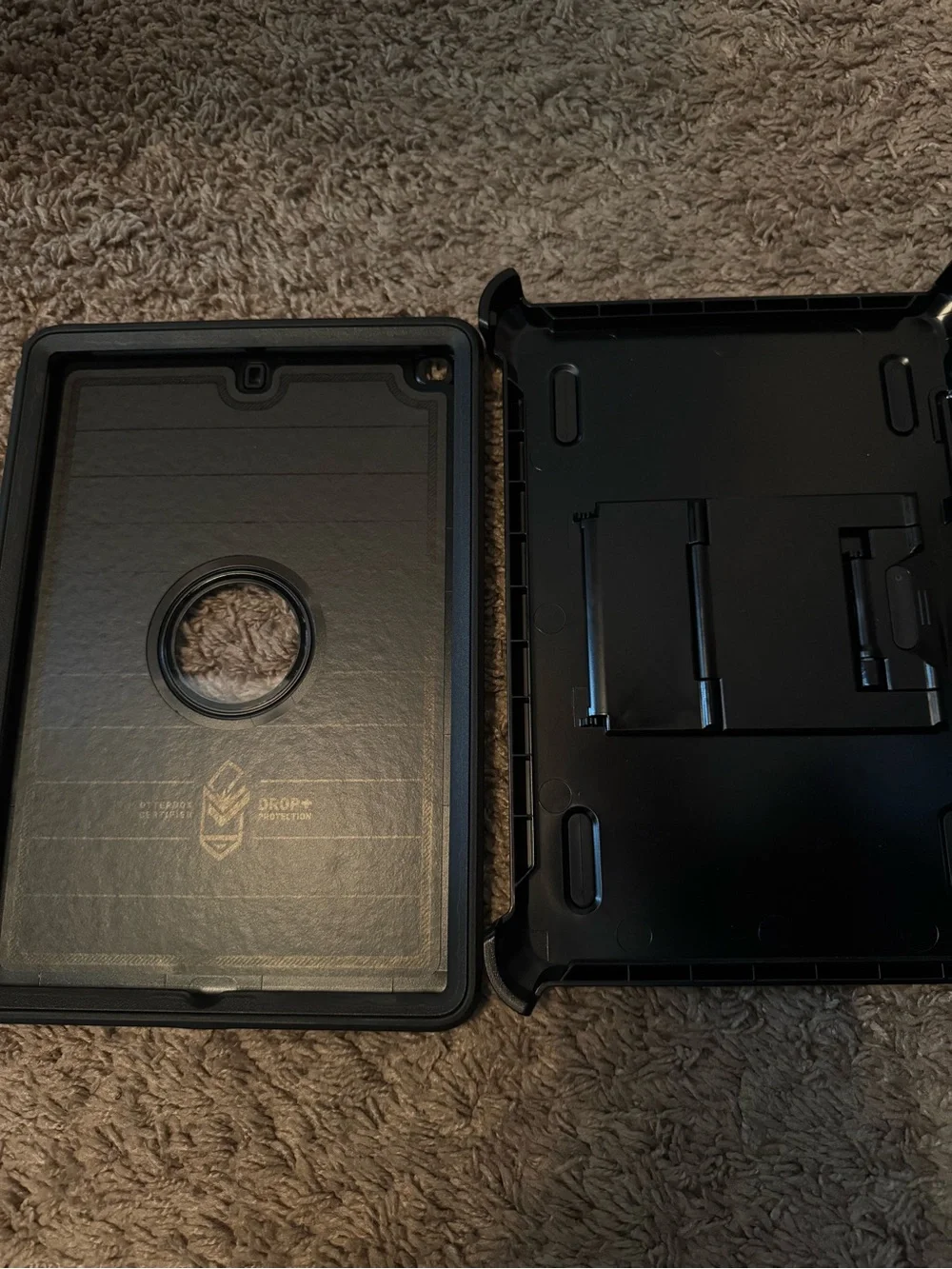 OtterBox Black Tablet Case Set – Rotating Back Cover and Protective Shell